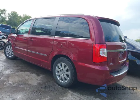 2016 Chrysler Town & Country Touring from USA, damaged, VIN 2C4RC1BG0GR174505